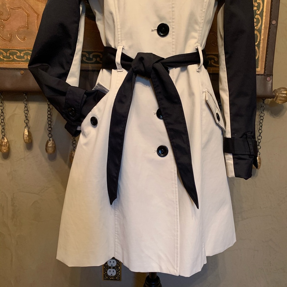 Trench coat by Bebe - Picture 10 of 16